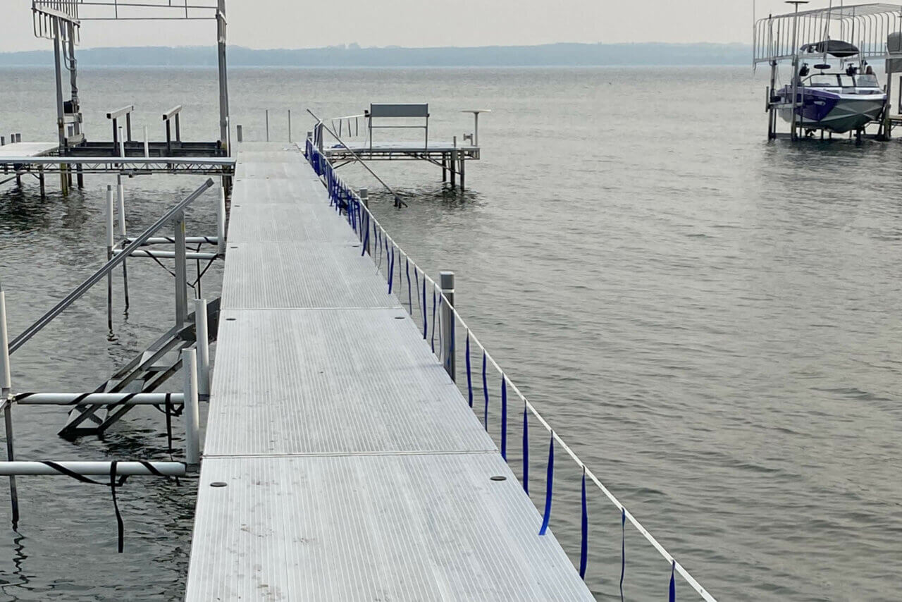 Our system deters birds, acts as a strong rope guardrail, and marks safety areas effectively.